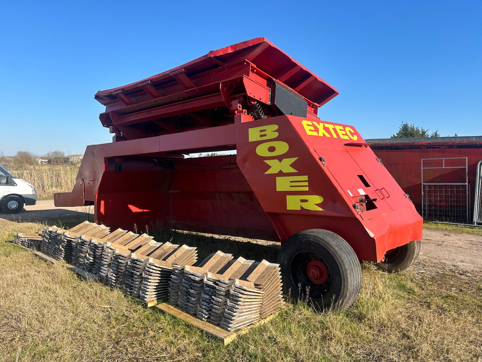 2000 Extec Boxer（篩選機）